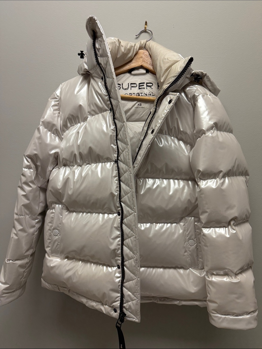 The SuperPuff Women's pearl Puffer Jacket